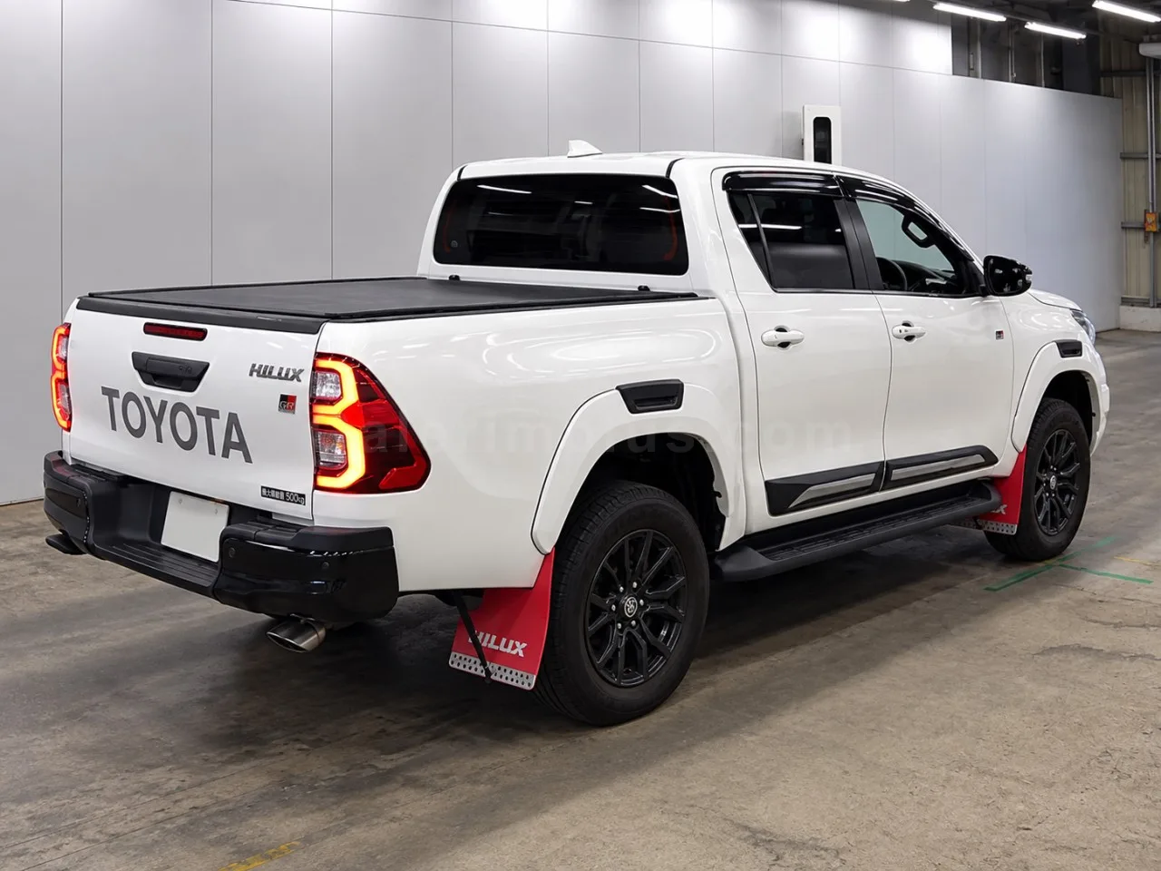 2023 Model Otomatik Toyota Hilux 2.4 D Gazimağusa Satılık İkinci El | GalerimPlus - Thumbnail 4