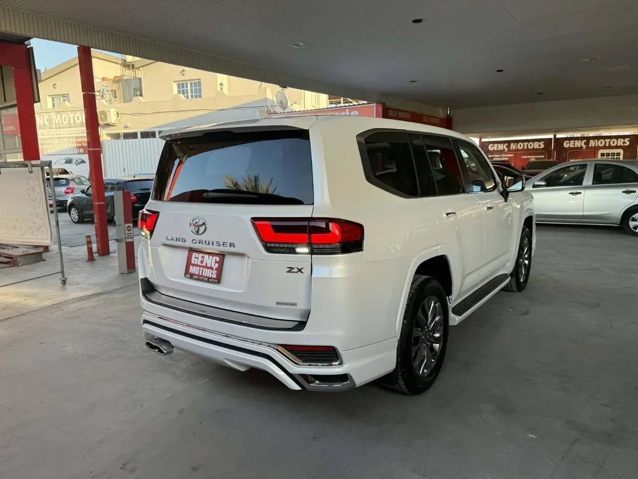 2025 Toyota Land Cruiser ZX 3.3 D Gazimağusa Satılık İkinci El | GalerimPlus - Thumbnail 2