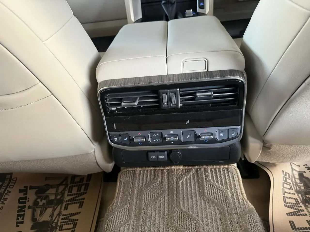 2025 Toyota Land Cruiser ZX 3.3 D Gazimağusa Satılık İkinci El | GalerimPlus - Thumbnail 8
