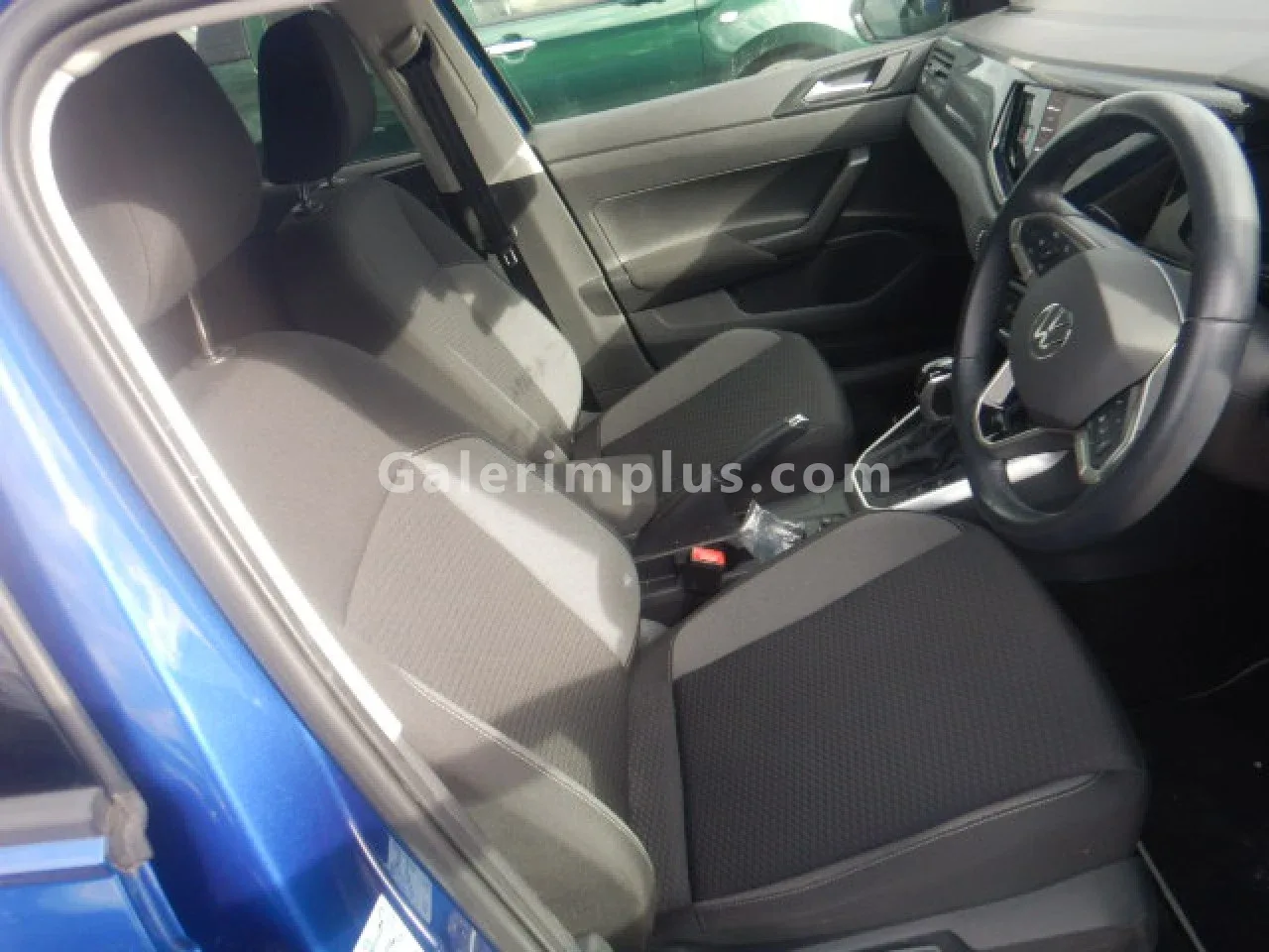 2023 Model Otomatik Volkswagen Polo 1.0 TSI Lefkoşa Satılık İkinci El | GalerimPlus - Thumbnail 6