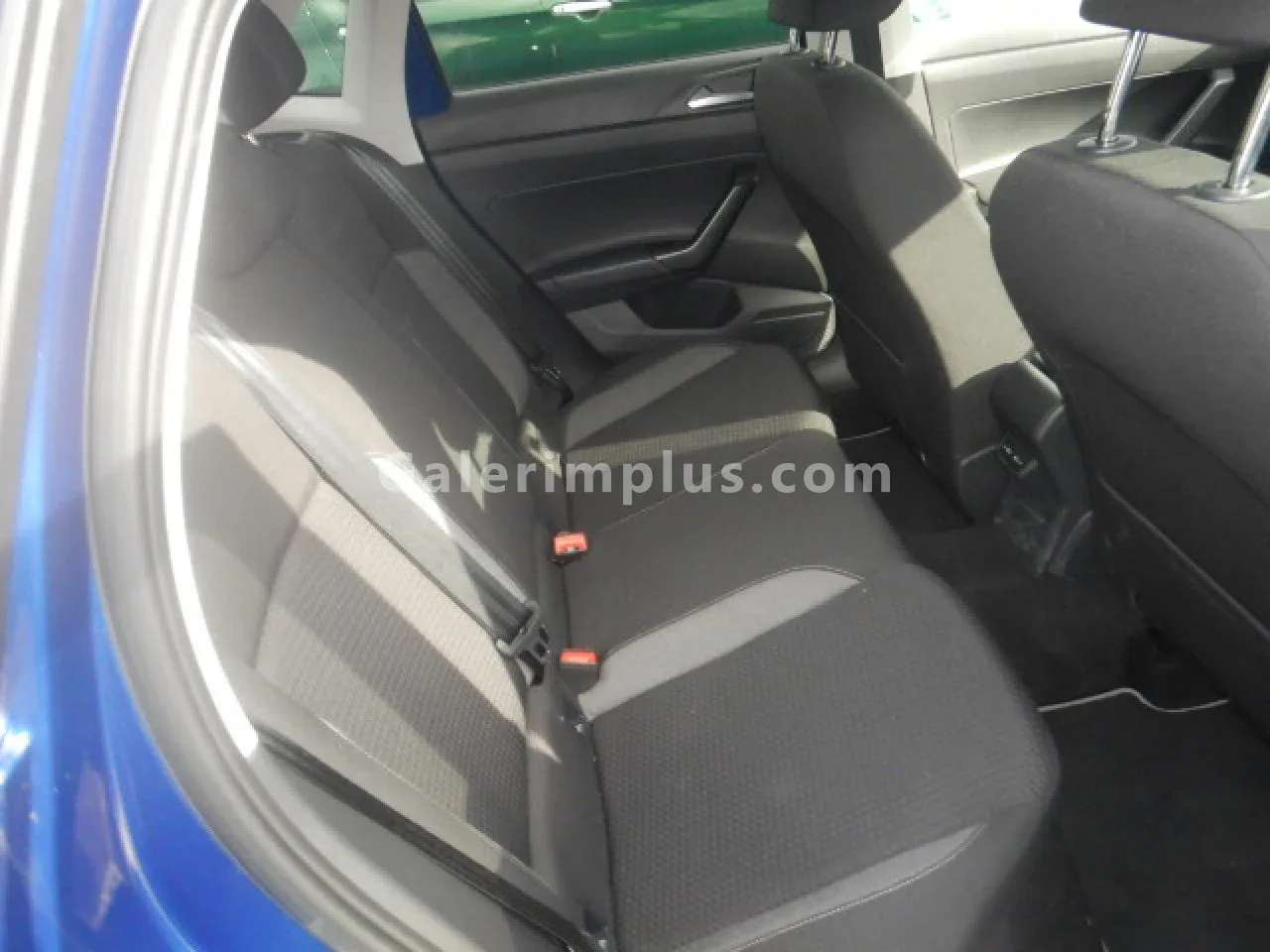 2023 Model Otomatik Volkswagen Polo 1.0 TSI Lefkoşa Satılık İkinci El | GalerimPlus - Thumbnail 8