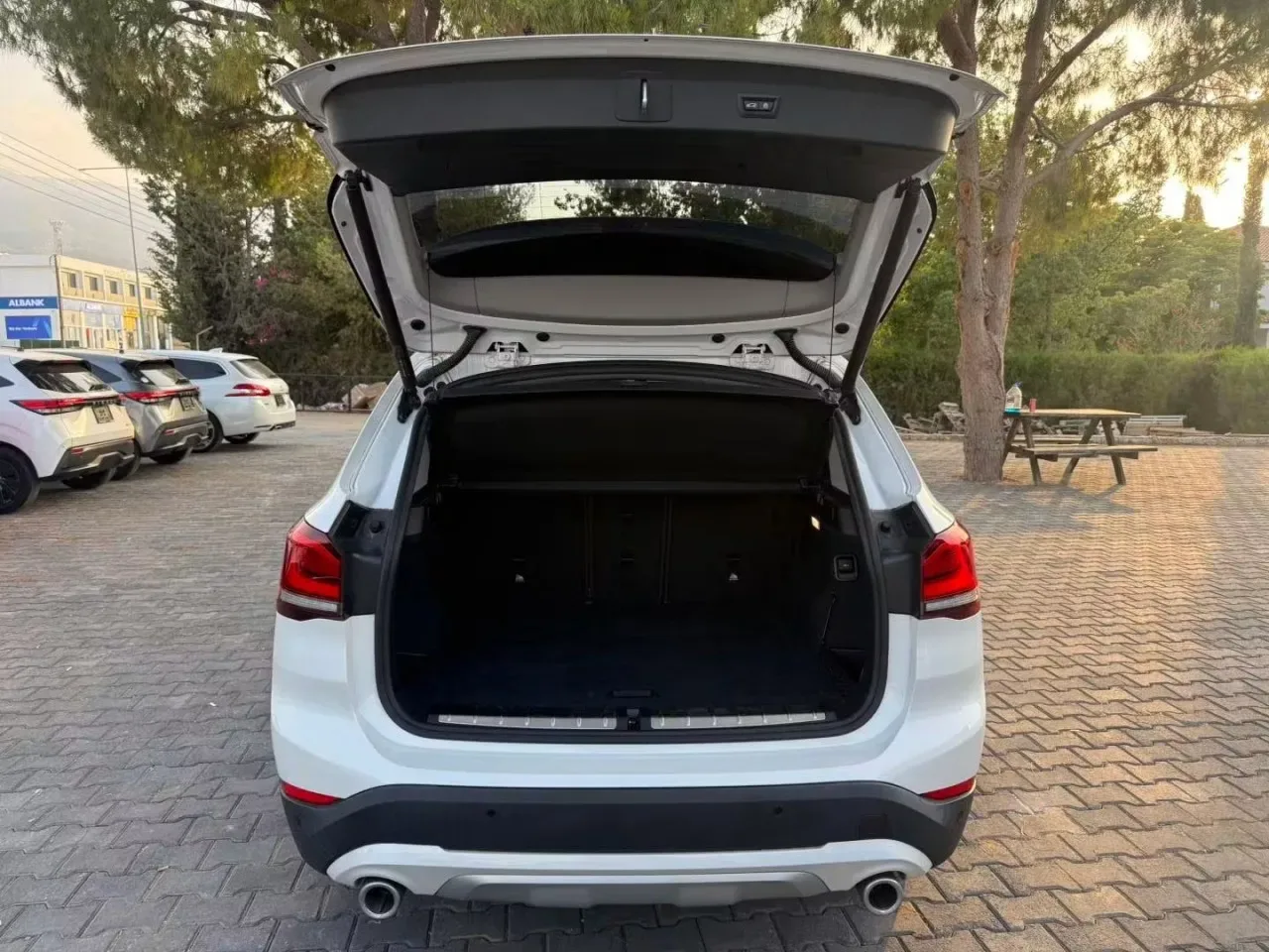 2022 BMW X1 18d xDrive Girne Satılık İkinci El | GalerimPlus - Thumbnail 6