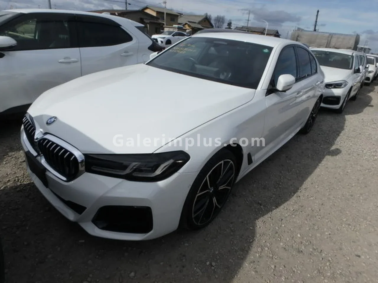 2022 Model Otomatik BMW 5 Serisi 523 d xDrive Gazimağusa Satılık İkinci El | GalerimPlus - Fotoğraf 1