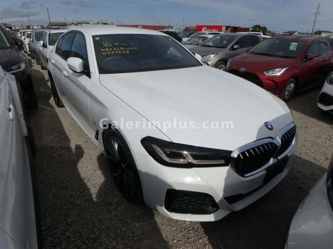 2022 Model Otomatik BMW 5 Serisi 523 d xDrive Gazimağusa Satılık İkinci El | GalerimPlus - Thumbnail 3