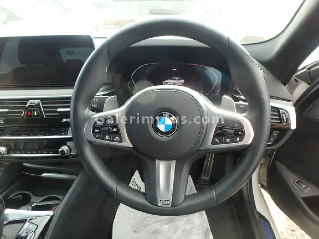 2022 Model Otomatik BMW 5 Serisi 523 d xDrive Gazimağusa Satılık İkinci El | GalerimPlus - Thumbnail 6