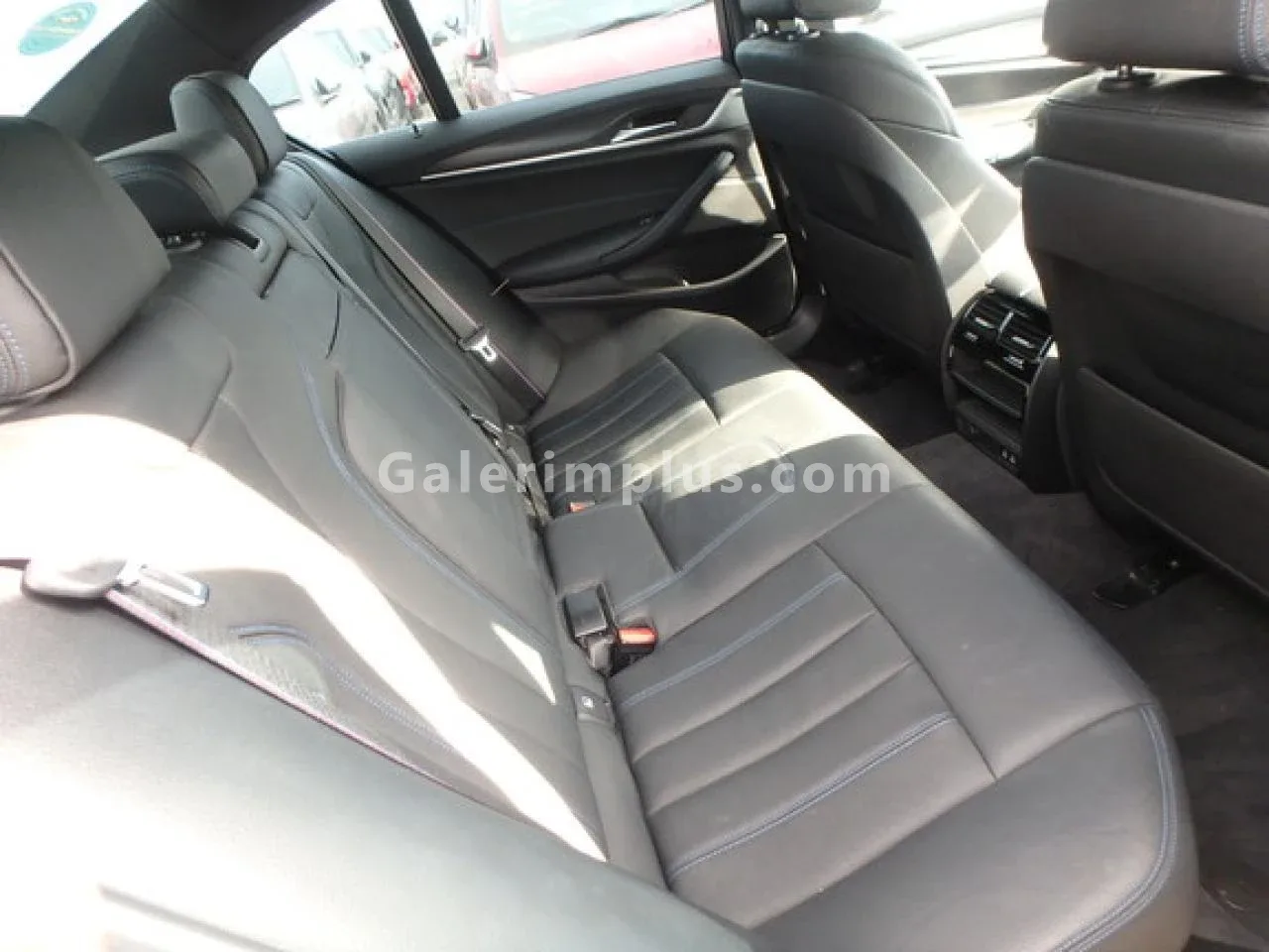 2022 Model Otomatik BMW 5 Serisi 523 d xDrive Gazimağusa Satılık İkinci El | GalerimPlus - Thumbnail 8