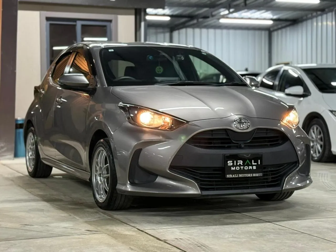 2022 Toyota Yaris 1.5 Gazimağusa Satılık İkinci El | GalerimPlus - Thumbnail 3
