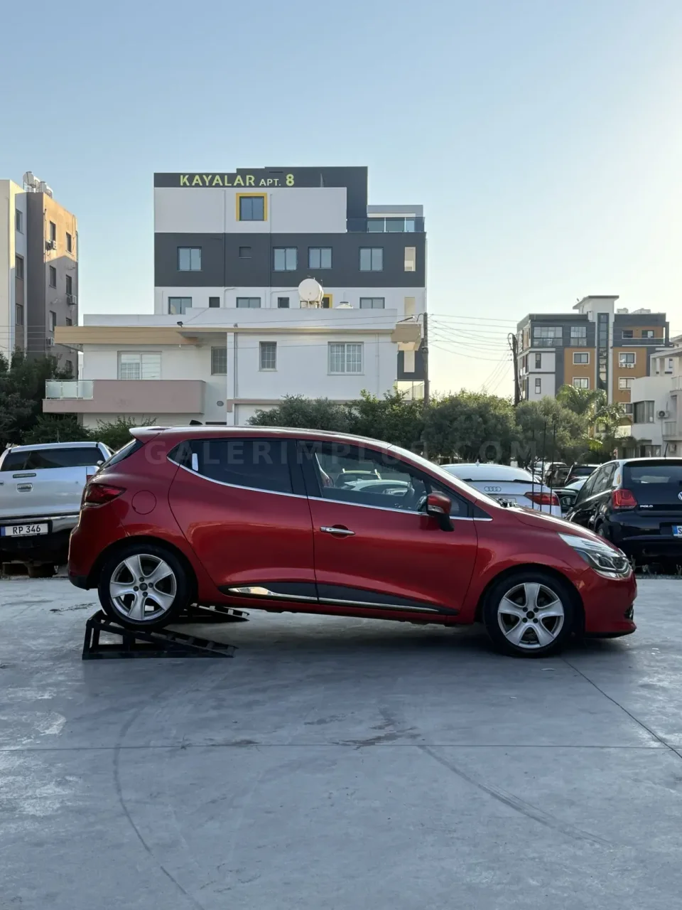 2014 Model Otomatik Renault Clio 1.6 Lefkoşa Satılık İkinci El | GalerimPlus - Thumbnail 4