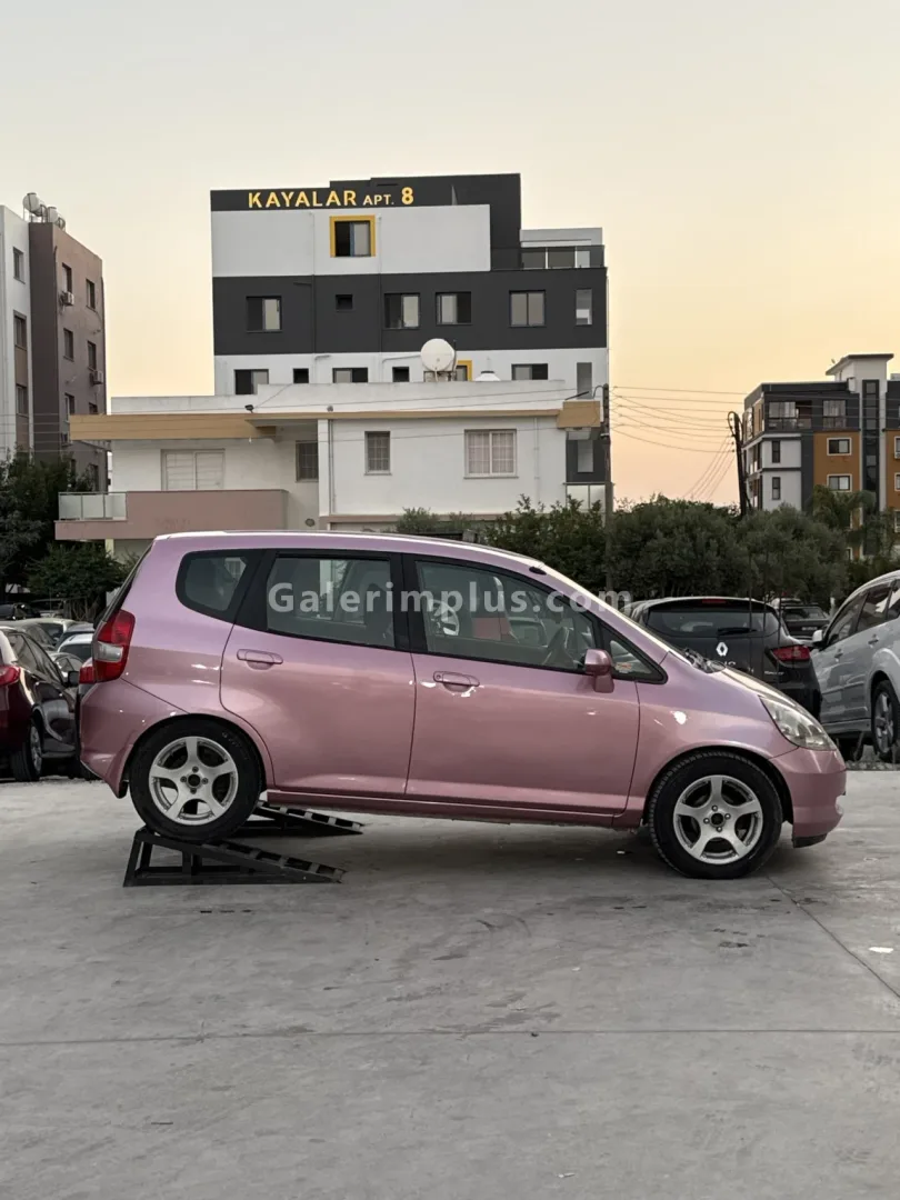 2003 Model Otomatik Honda Fit 1.3 Gazimağusa Satılık İkinci El | GalerimPlus - Thumbnail 5