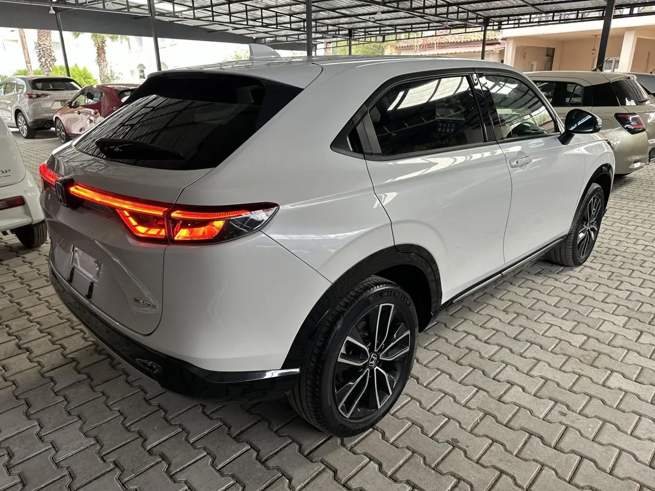 2022 Honda Vezel 1.5 i-VTEC Hybrid Automatic Z 1.5 i-VTEC Hybrid Automatic Lefke Satılık İkinci El | GalerimPlus - Thumbnail 4