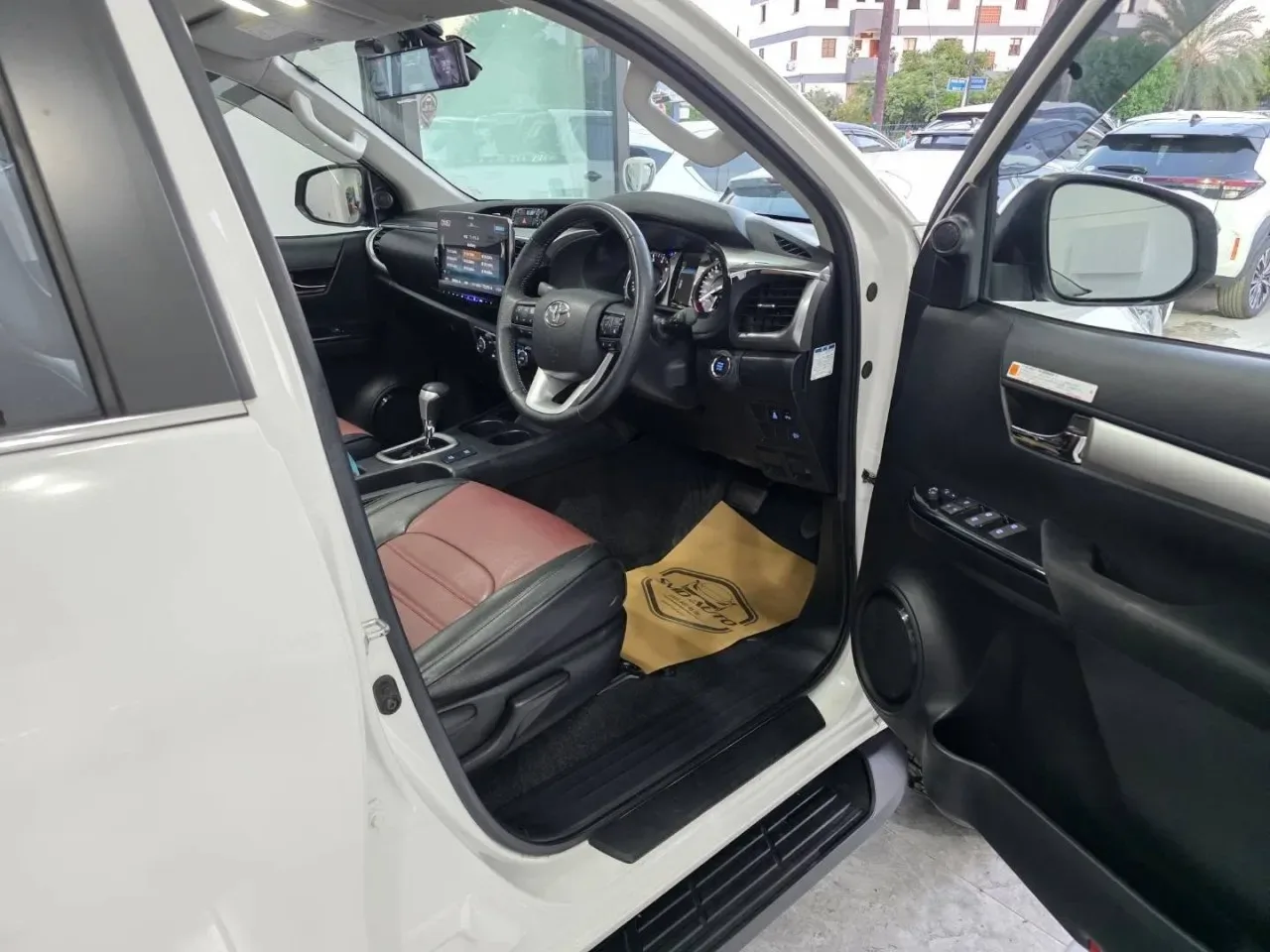 2021 Toyota Hilux 2.8 Lefkoşa Satılık İkinci El | GalerimPlus - Thumbnail 6
