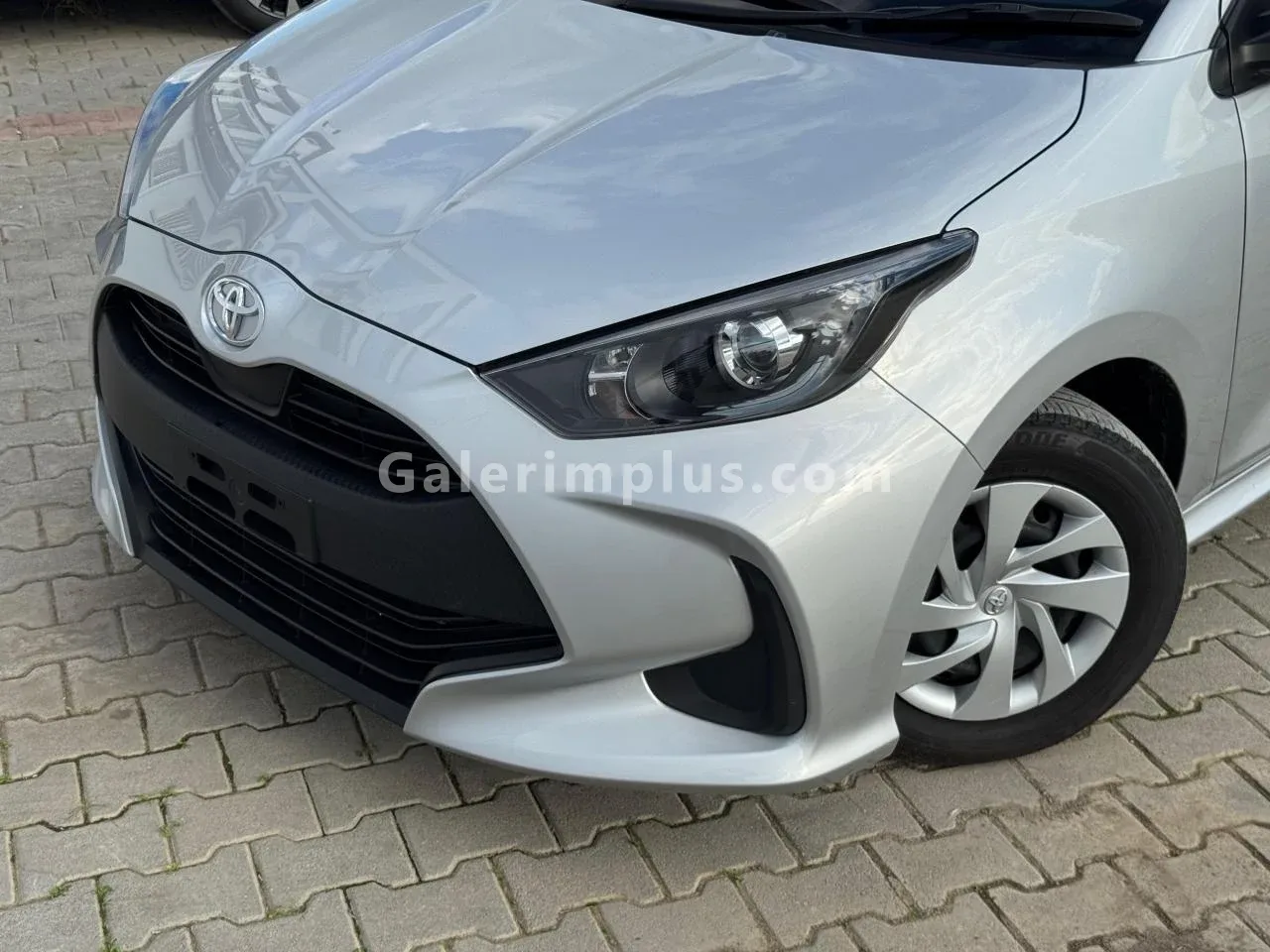 2024 Model Otomatik Toyota Yaris 1.0 Lefkoşa Satılık İkinci El | GalerimPlus - Thumbnail 6
