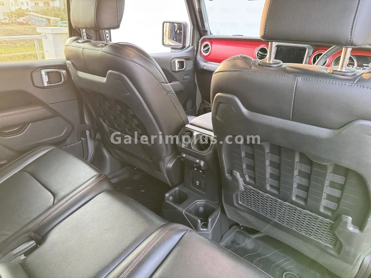 2023 Model Otomatik Jeep Gladiator Lefkoşa Satılık İkinci El | GalerimPlus - Thumbnail 8