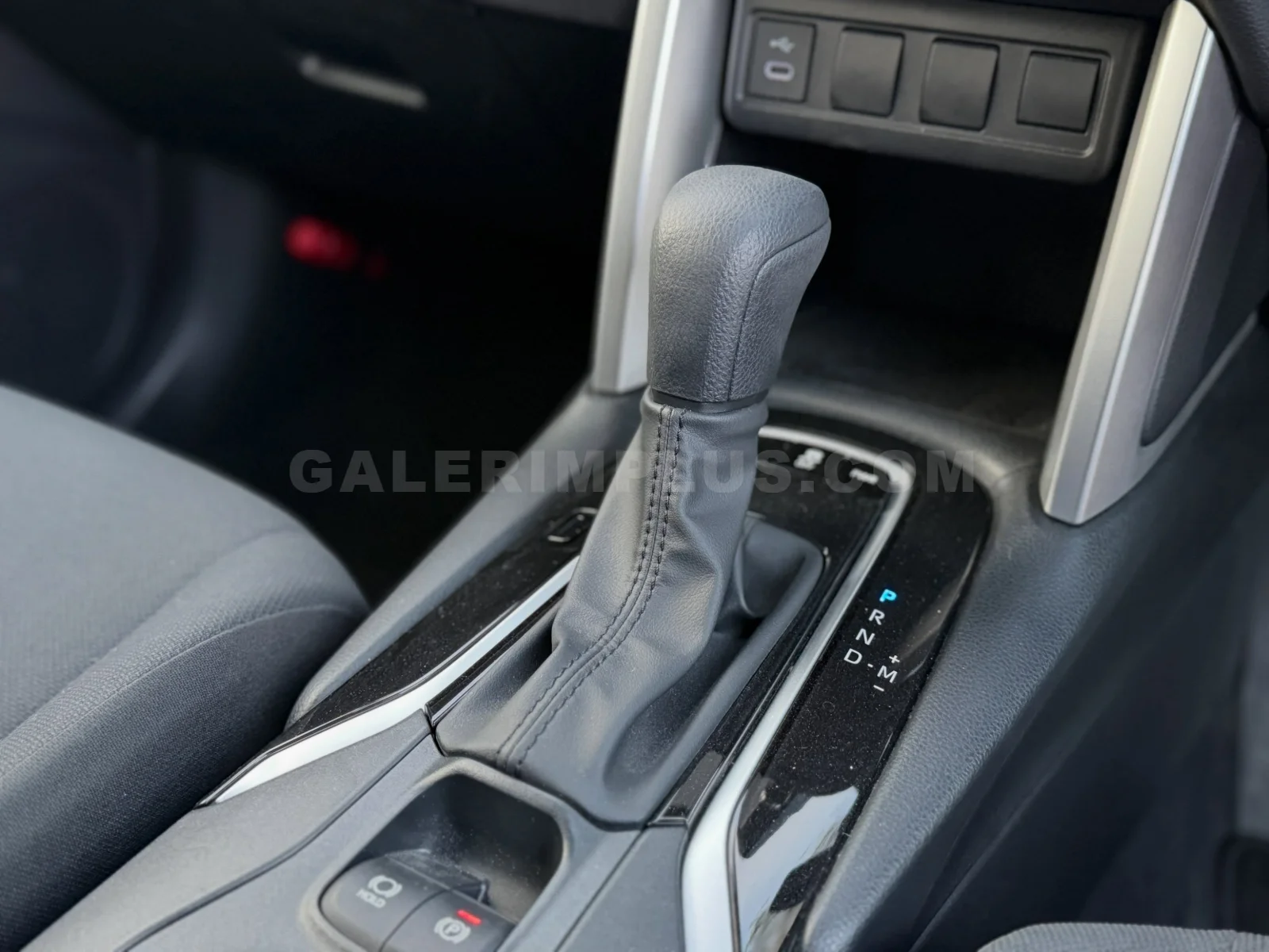 2024 Toyota Corolla Cross Cross Lefke Satılık İkinci El | GalerimPlus - Thumbnail 5