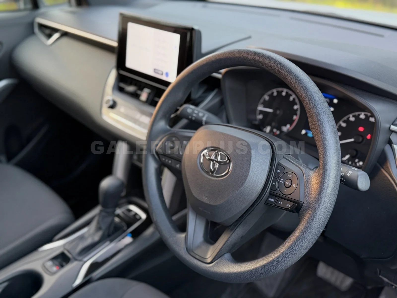 2024 Toyota Corolla Cross Cross Lefke Satılık İkinci El | GalerimPlus - Thumbnail 3