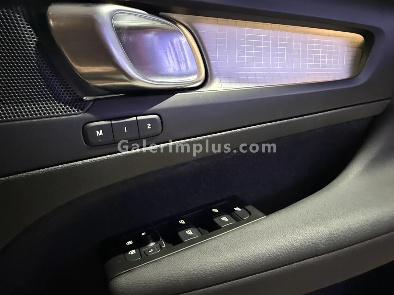 2021 Model Otomatik Volvo XC40 2.0 B4 Gazimağusa Satılık İkinci El | GalerimPlus - Thumbnail 4
