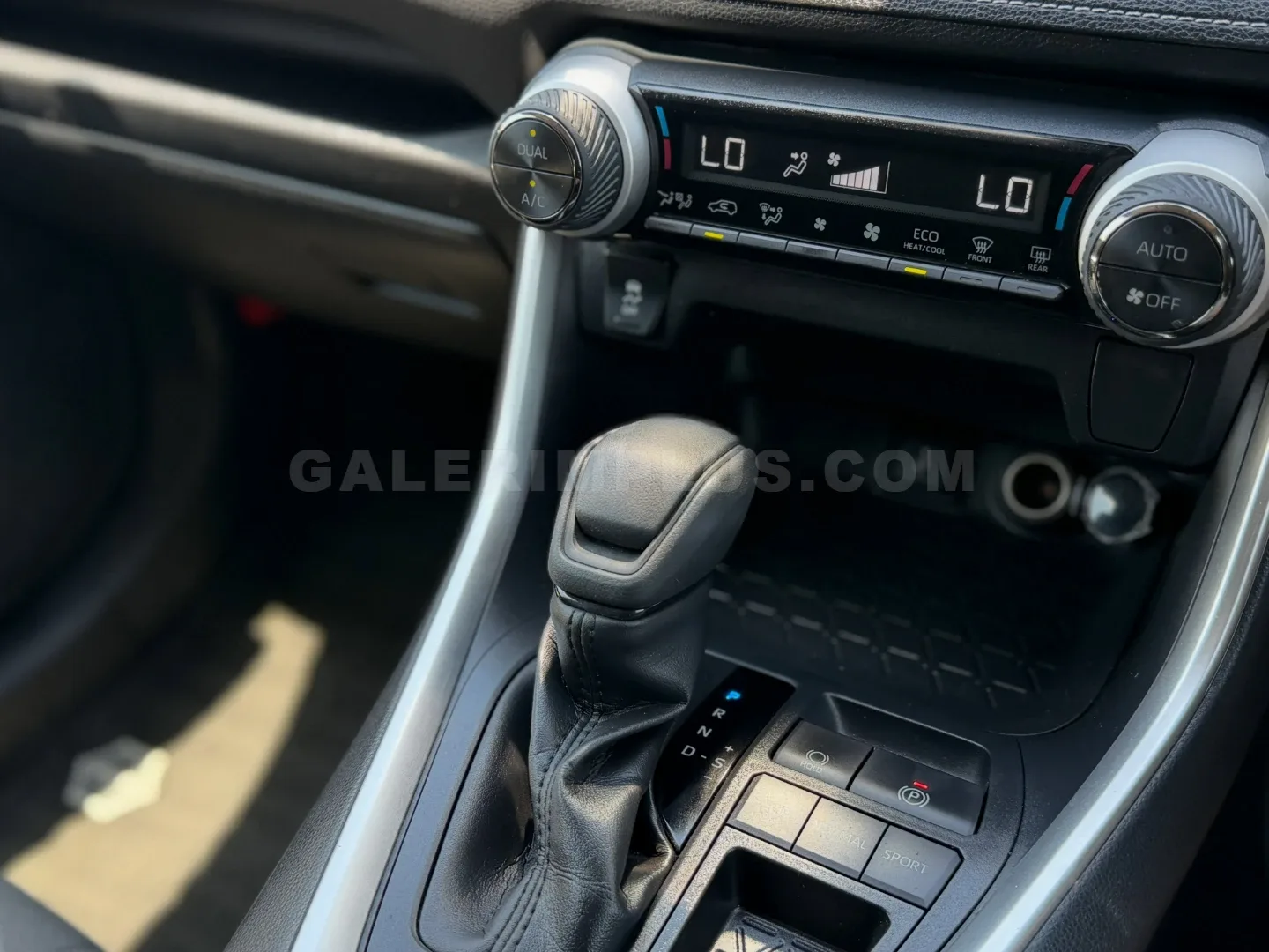 2021 Toyota RAV4 2.5 Hybrid 2.5 Hybrid Lefke Satılık İkinci El | GalerimPlus - Thumbnail 6