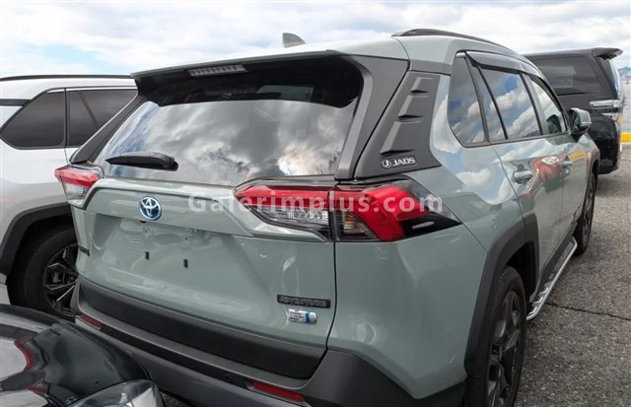 2025 Model Otomatik Toyota RAV4 2.5 Hybrid Lefkoşa Satılık İkinci El | GalerimPlus - Thumbnail 6