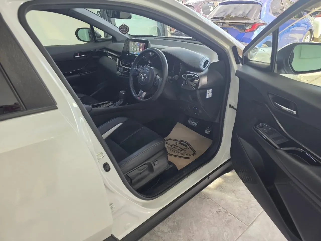 2022 Toyota C-HR 1.8 Hybrid Lefkoşa Satılık İkinci El | GalerimPlus - Thumbnail 7