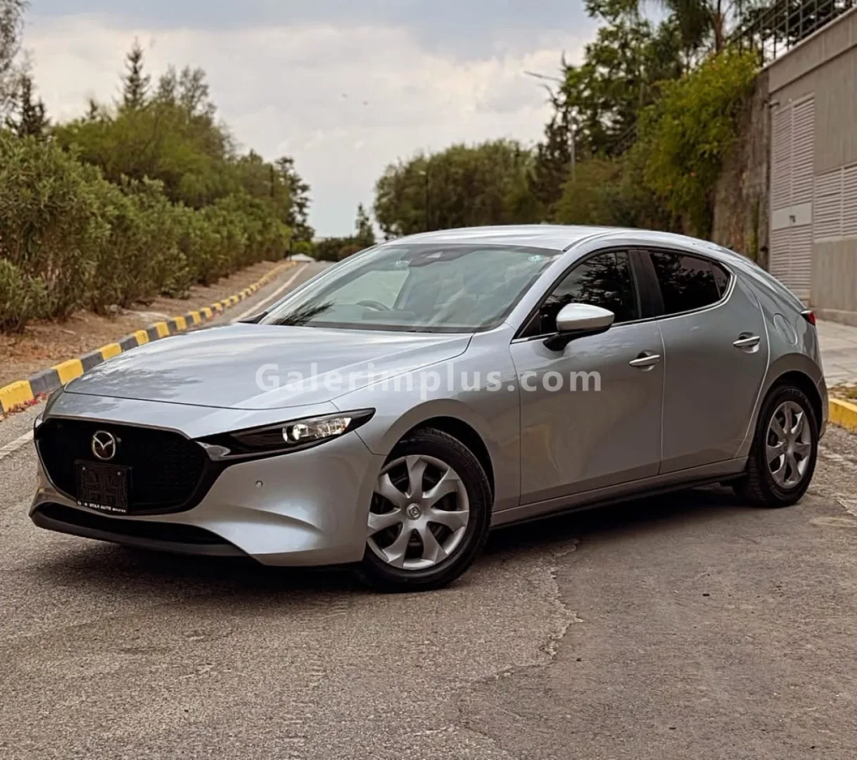 2023 Mazda 3 1.5 SkyActive-G 1.5 SkyActive-G Lefkoşa Satılık İkinci El | GalerimPlus - Thumbnail 2