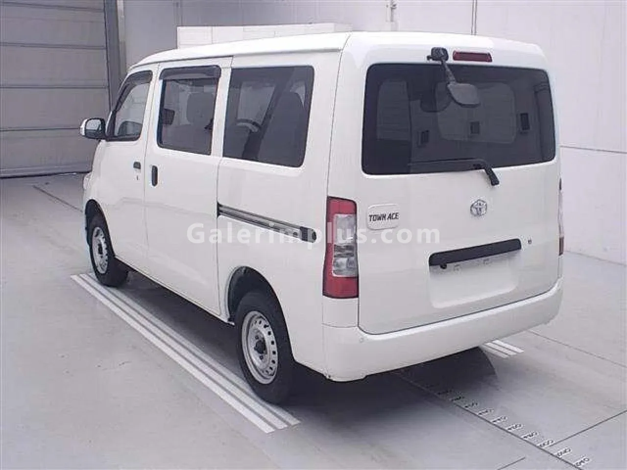 2022 Toyota Townace Gazimağusa Satılık İkinci El | GalerimPlus - Thumbnail 2