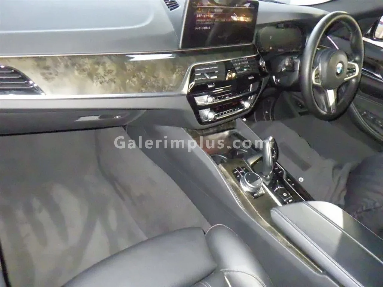 2022 Model Otomatik BMW 5 Serisi 523i Gazimağusa Satılık İkinci El | GalerimPlus - Thumbnail 4