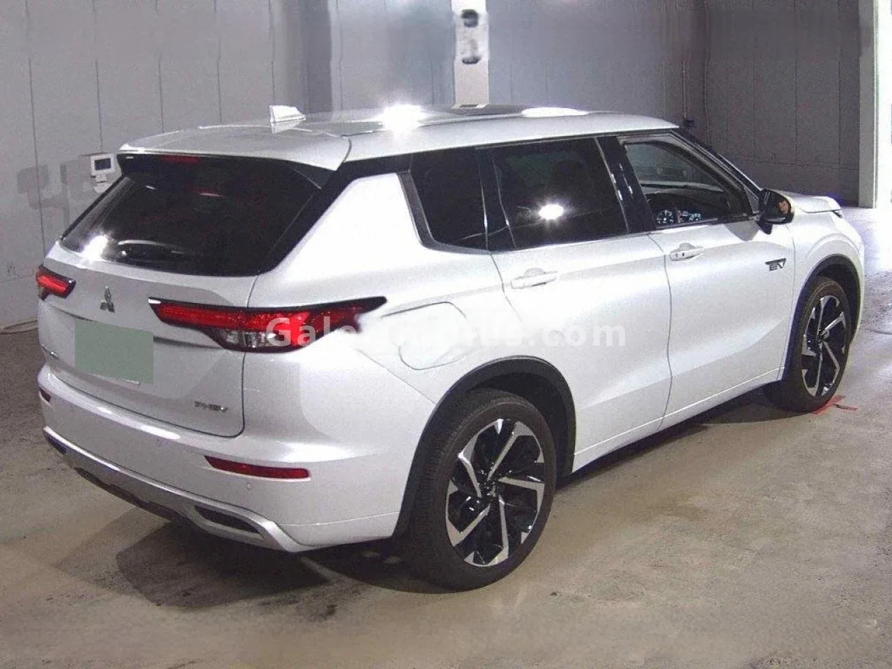 2022 Model Otomatik Mitsubishi Outlander 2.4 Gazimağusa Satılık İkinci El | GalerimPlus - Thumbnail 6