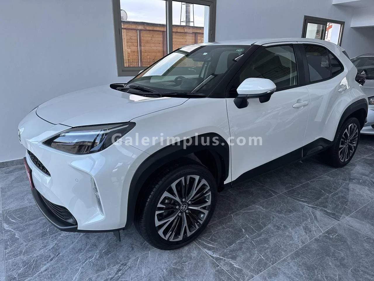 2021 Model Otomatik Toyota Yaris Cross 1.5 Lefkoşa Satılık İkinci El | GalerimPlus - Thumbnail 3