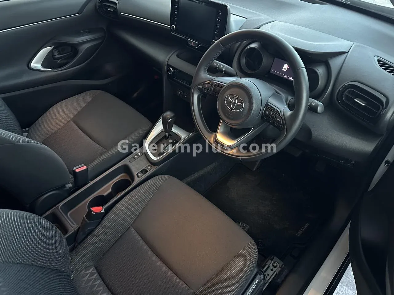 2021 Model Otomatik Toyota Yaris Cross 1.5 Lefkoşa Satılık İkinci El | GalerimPlus - Thumbnail 6