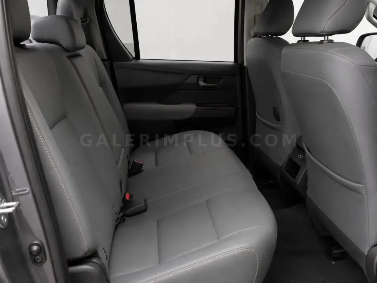 2026 Toyota Hilux GR 2.8 GR 2.8 Lefkoşa Satılık İkinci El | GalerimPlus - Thumbnail 2