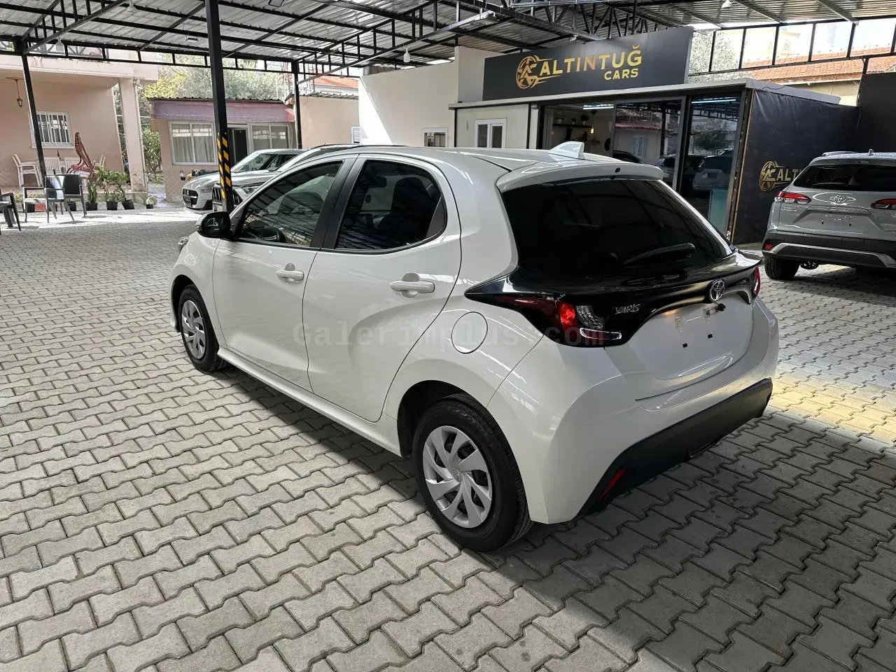 2022 Toyota Yaris 1.5 1.5 Lefke Satılık İkinci El | GalerimPlus - Thumbnail 3