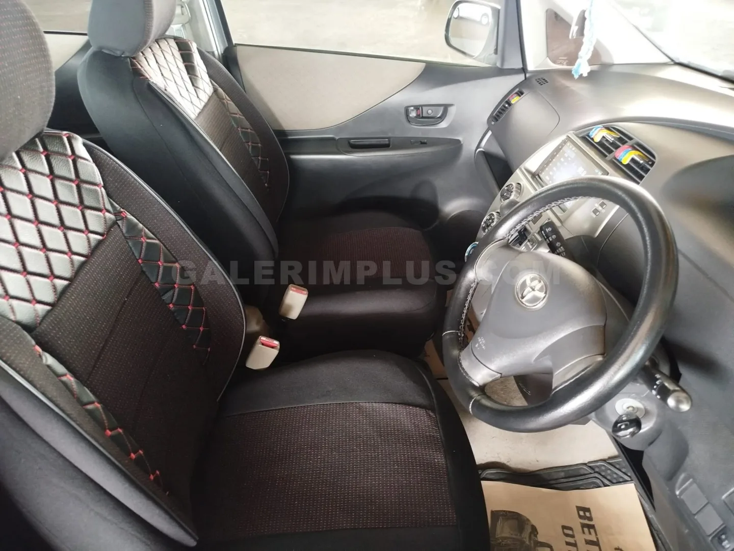 2007 Toyota Ractis 1.3i 1.3i Lefkoşa Satılık İkinci El | GalerimPlus - Thumbnail 6
