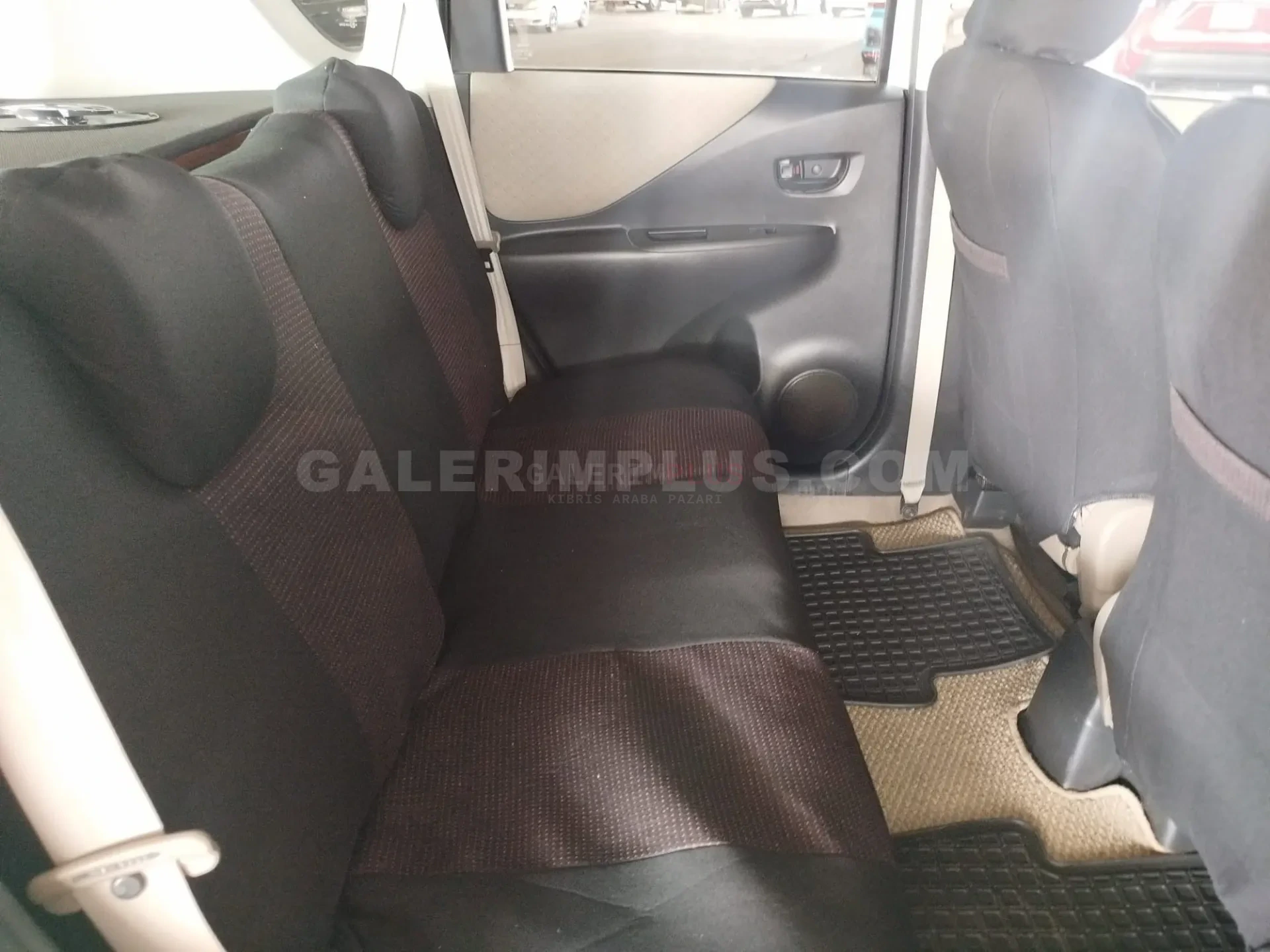 2007 Toyota Ractis 1.3i 1.3i Lefkoşa Satılık İkinci El | GalerimPlus - Thumbnail 7