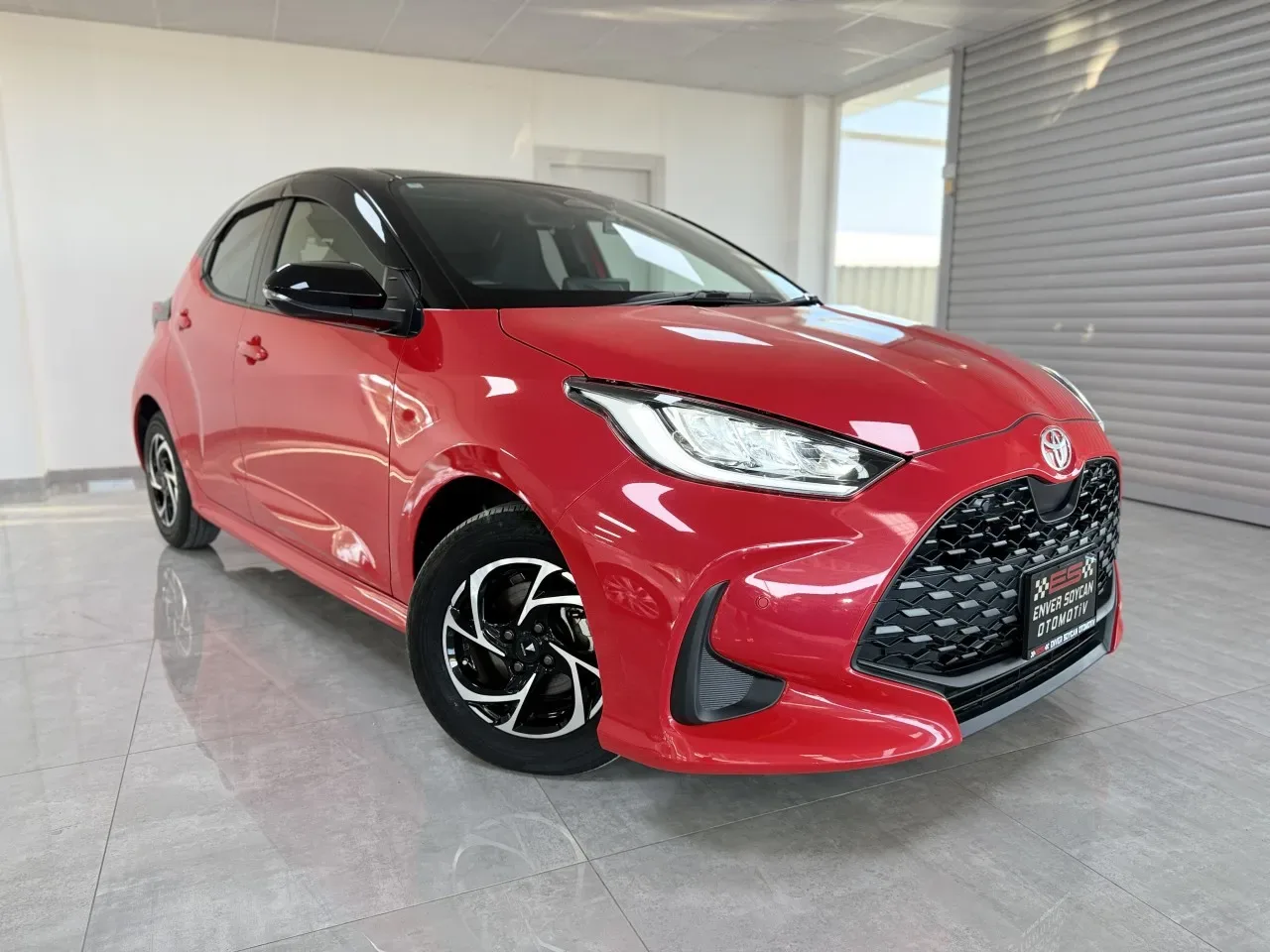 2024 Toyota Yaris 1.5 1.5 Lefkoşa Satılık İkinci El | GalerimPlus - Thumbnail 3