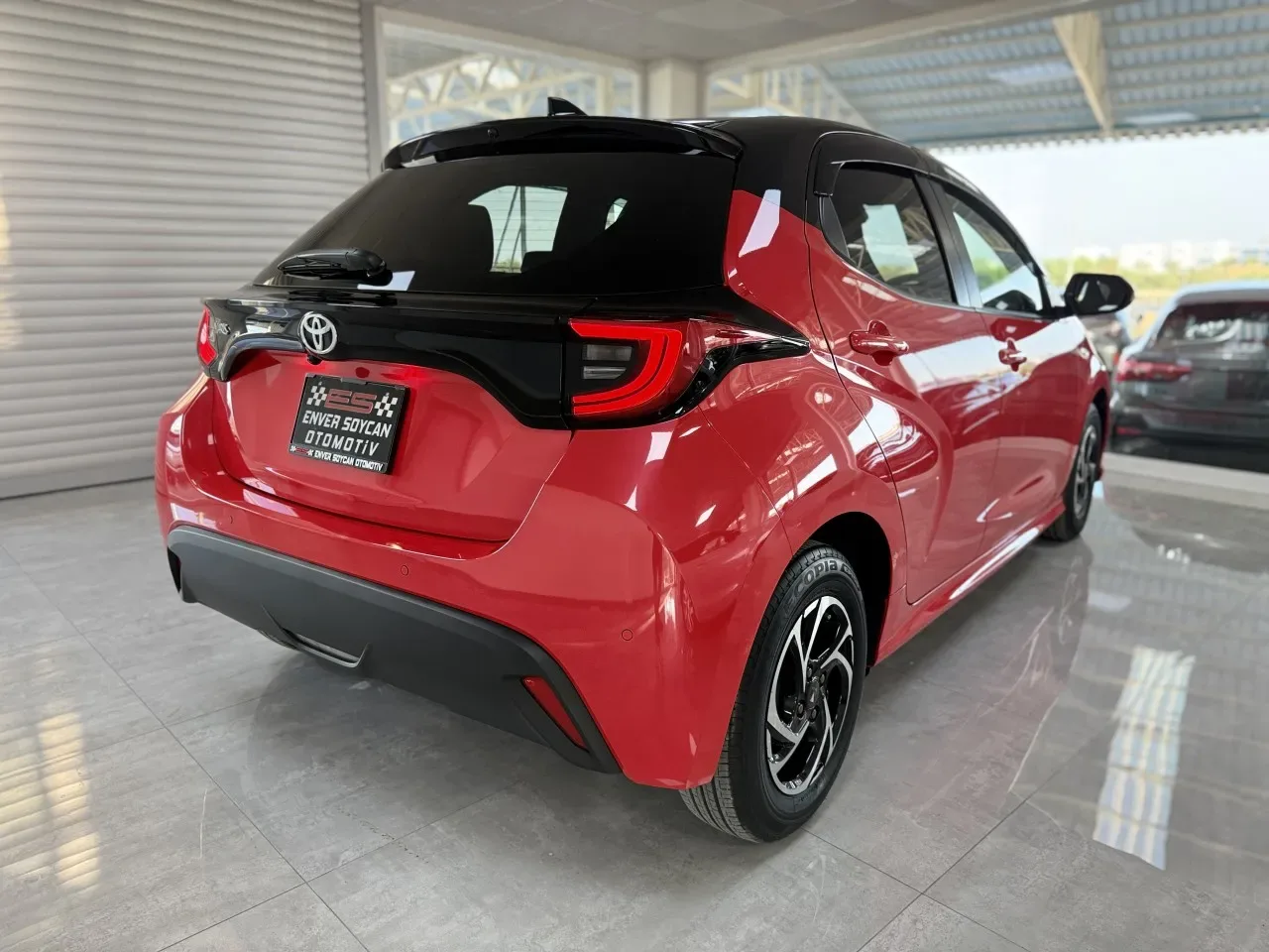 2024 Toyota Yaris 1.5 1.5 Lefkoşa Satılık İkinci El | GalerimPlus - Thumbnail 5
