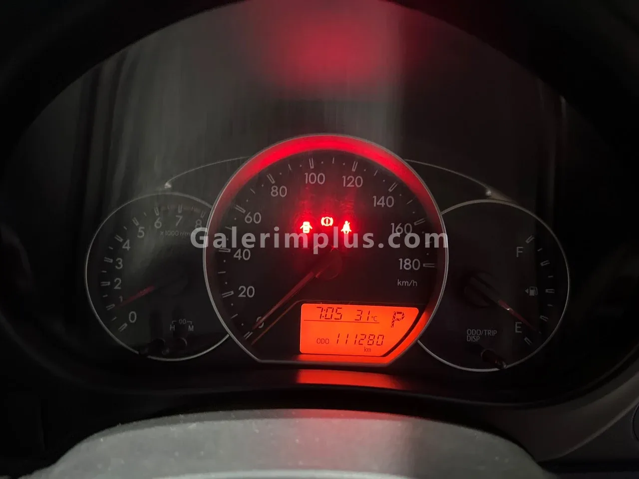 2012 Model Otomatik Toyota Ractis 1.3i Gazimağusa Satılık İkinci El | GalerimPlus - Thumbnail 7