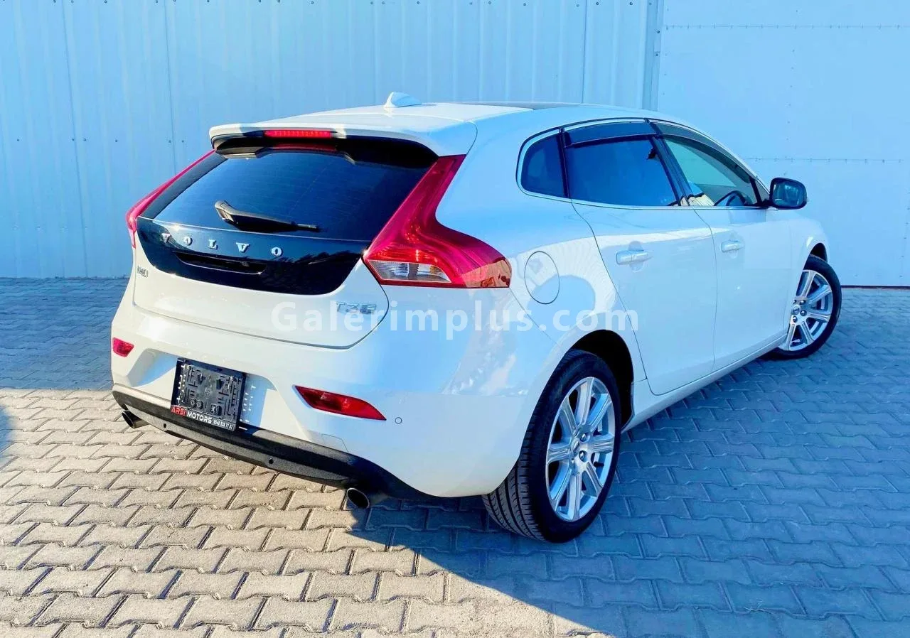 2020 Model Otomatik Volvo V40 1.5 T3 Lefkoşa Satılık İkinci El | GalerimPlus - Thumbnail 5