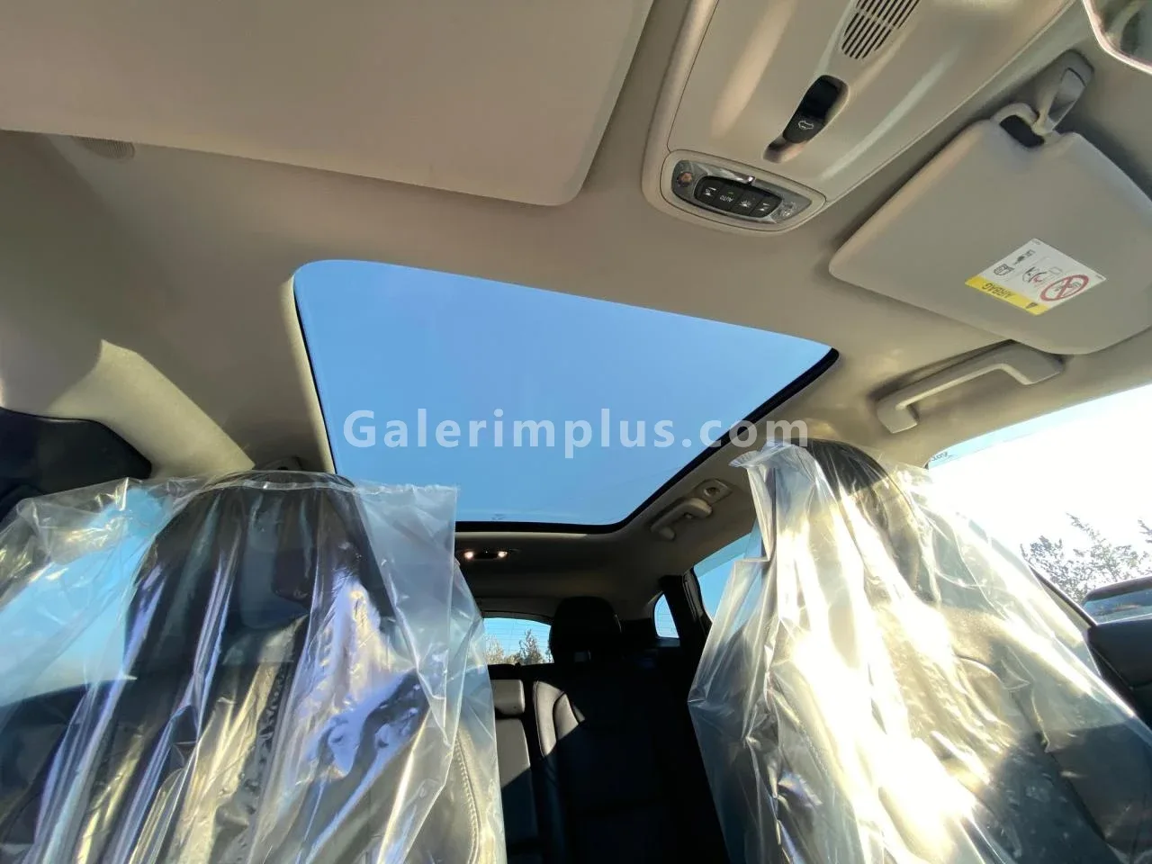 2020 Model Otomatik Volvo V40 1.5 T3 Lefkoşa Satılık İkinci El | GalerimPlus - Thumbnail 6