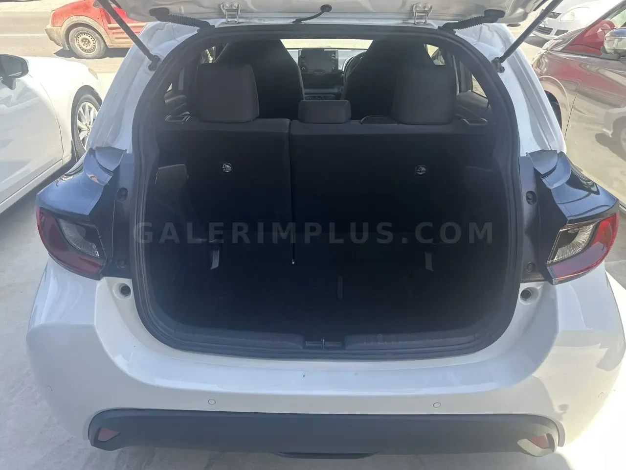 2022 Toyota Yaris 1.0 Lefkoşa Satılık İkinci El | GalerimPlus - Thumbnail 2