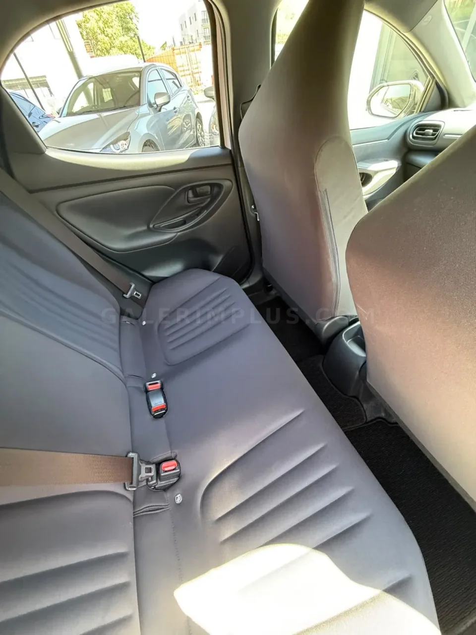 2022 Toyota Yaris 1.0 Lefkoşa Satılık İkinci El | GalerimPlus - Thumbnail 5