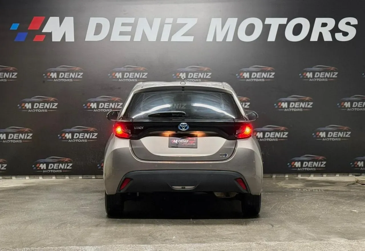 2022 Toyota Yaris 1.5 Hybrid Lefkoşa Satılık İkinci El | GalerimPlus - Thumbnail 3