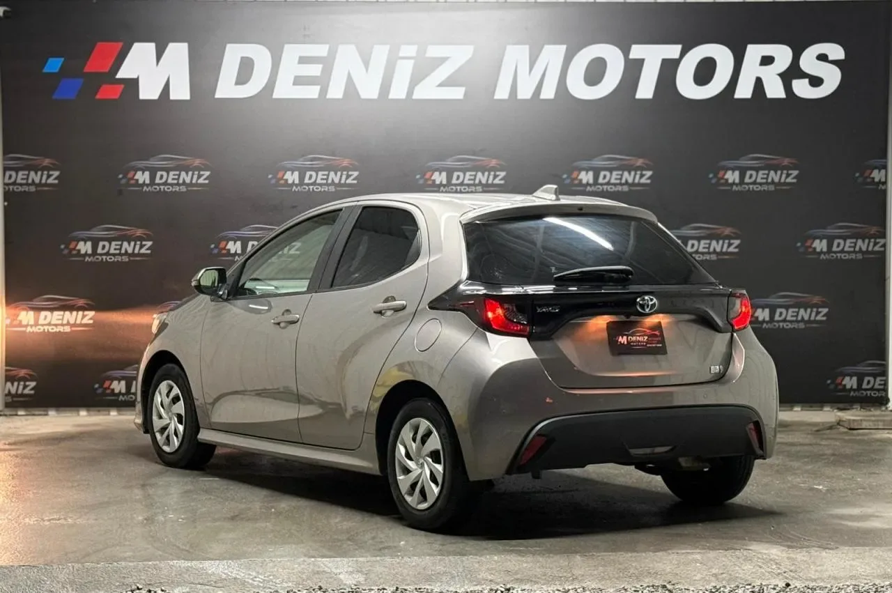 2022 Toyota Yaris 1.5 Hybrid Lefkoşa Satılık İkinci El | GalerimPlus - Thumbnail 6