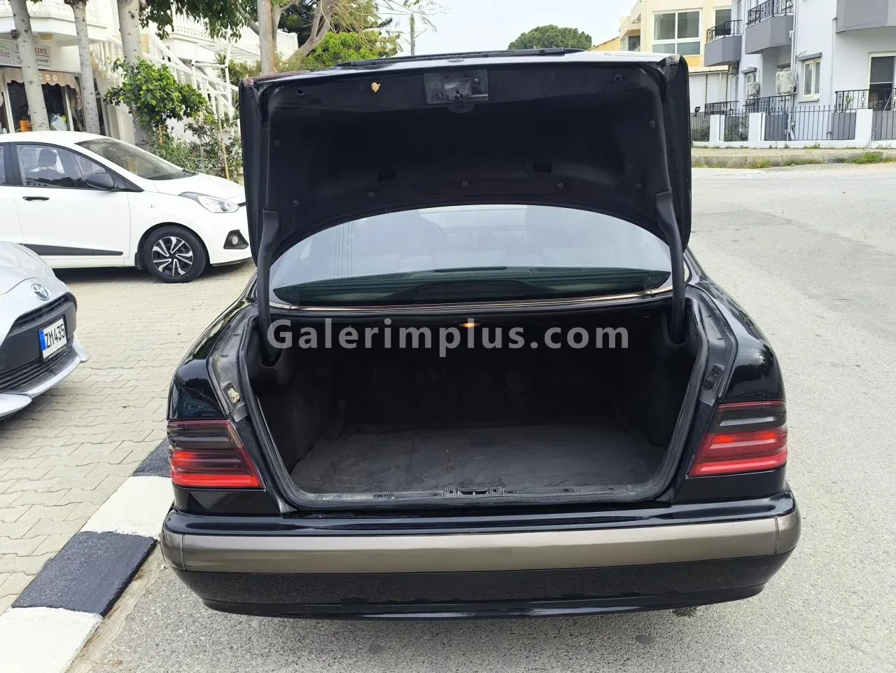 2001 Model Otomatik Mercedes-Benz E Serisi E 270 CDI Gazimağusa Satılık İkinci El | GalerimPlus - Thumbnail 5