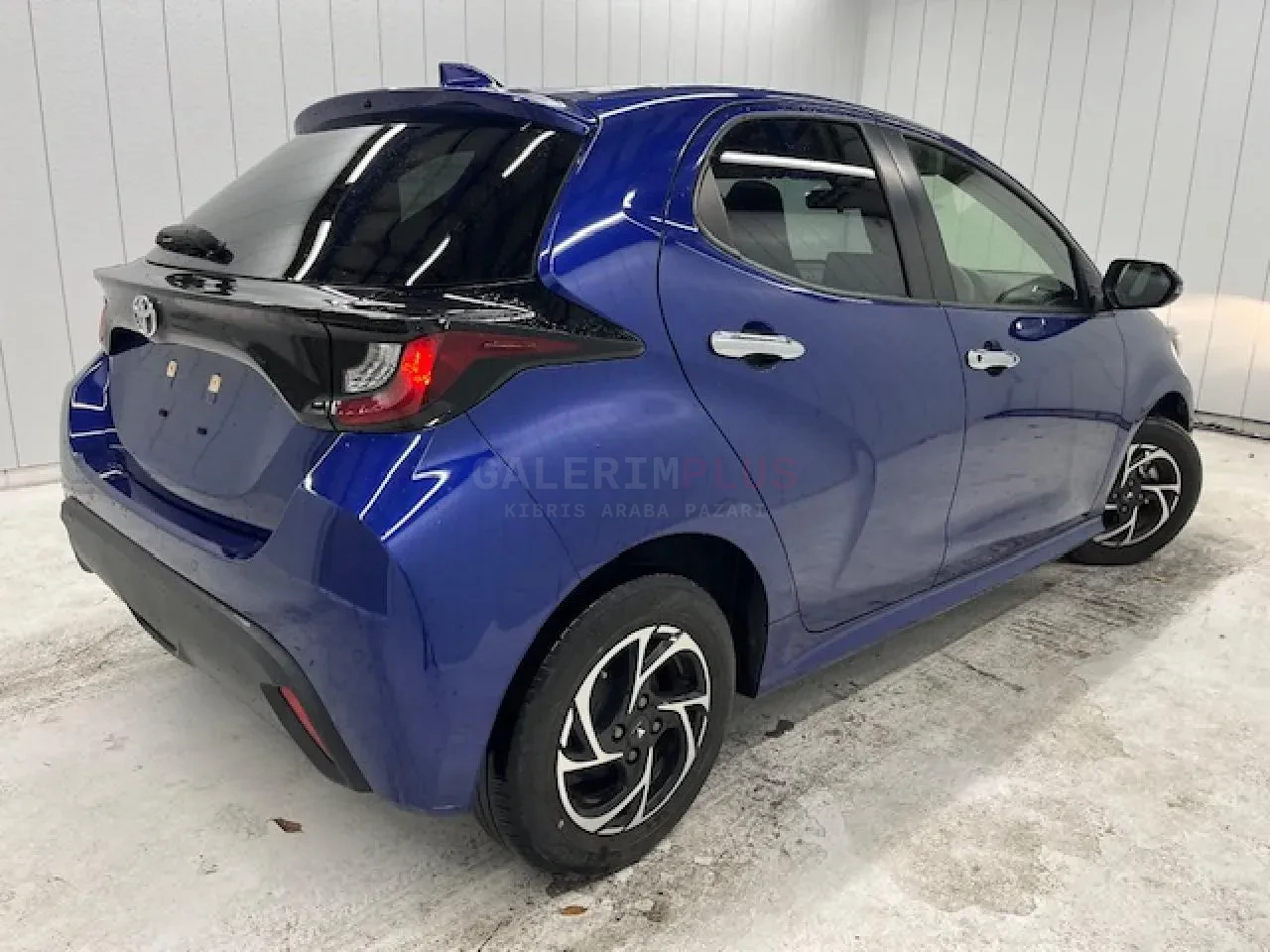2023 Toyota Yaris 1.0 Lefke Satılık İkinci El | GalerimPlus - Thumbnail 3