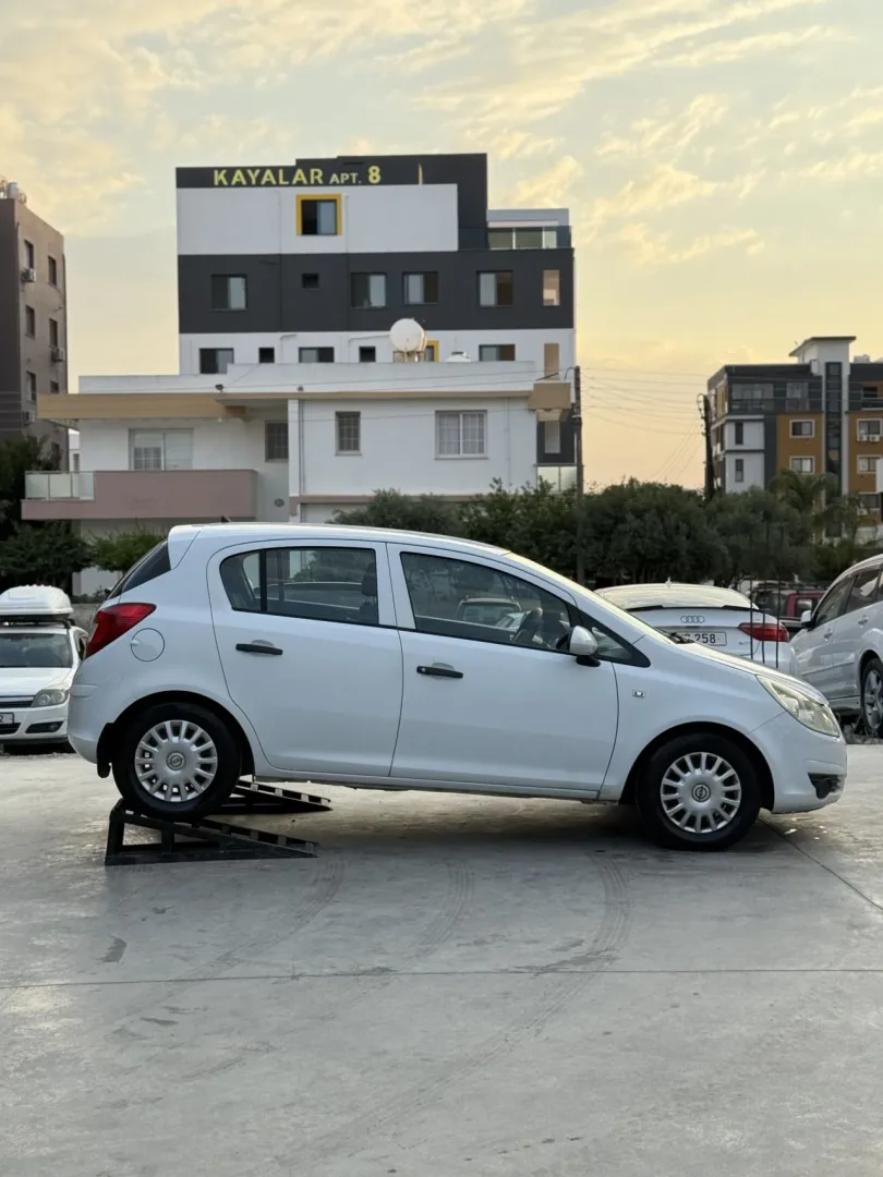 2010 Opel Corsa Corsa 1.2 Lefkoşa Satılık İkinci El | GalerimPlus - Thumbnail 4