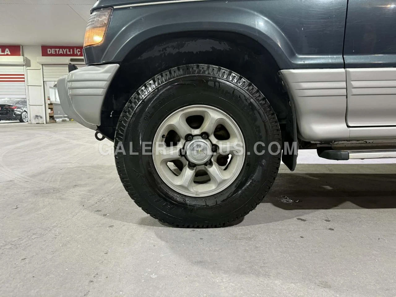1993 Model Otomatik Mitsubishi Pajero 2.8 TD Gazimağusa Satılık İkinci El | GalerimPlus - Thumbnail 2
