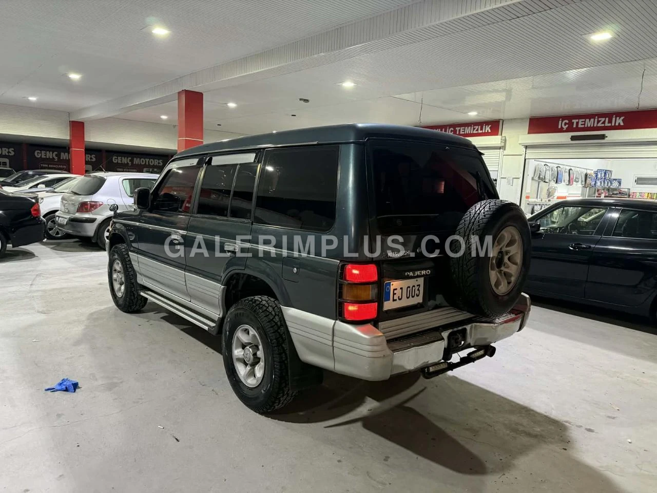 1993 Model Otomatik Mitsubishi Pajero 2.8 TD Gazimağusa Satılık İkinci El | GalerimPlus - Thumbnail 4