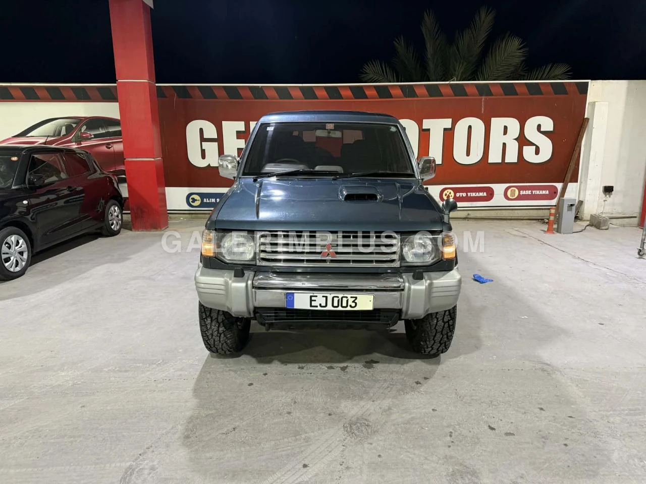 1993 Model Otomatik Mitsubishi Pajero 2.8 TD Gazimağusa Satılık İkinci El | GalerimPlus - Thumbnail 7