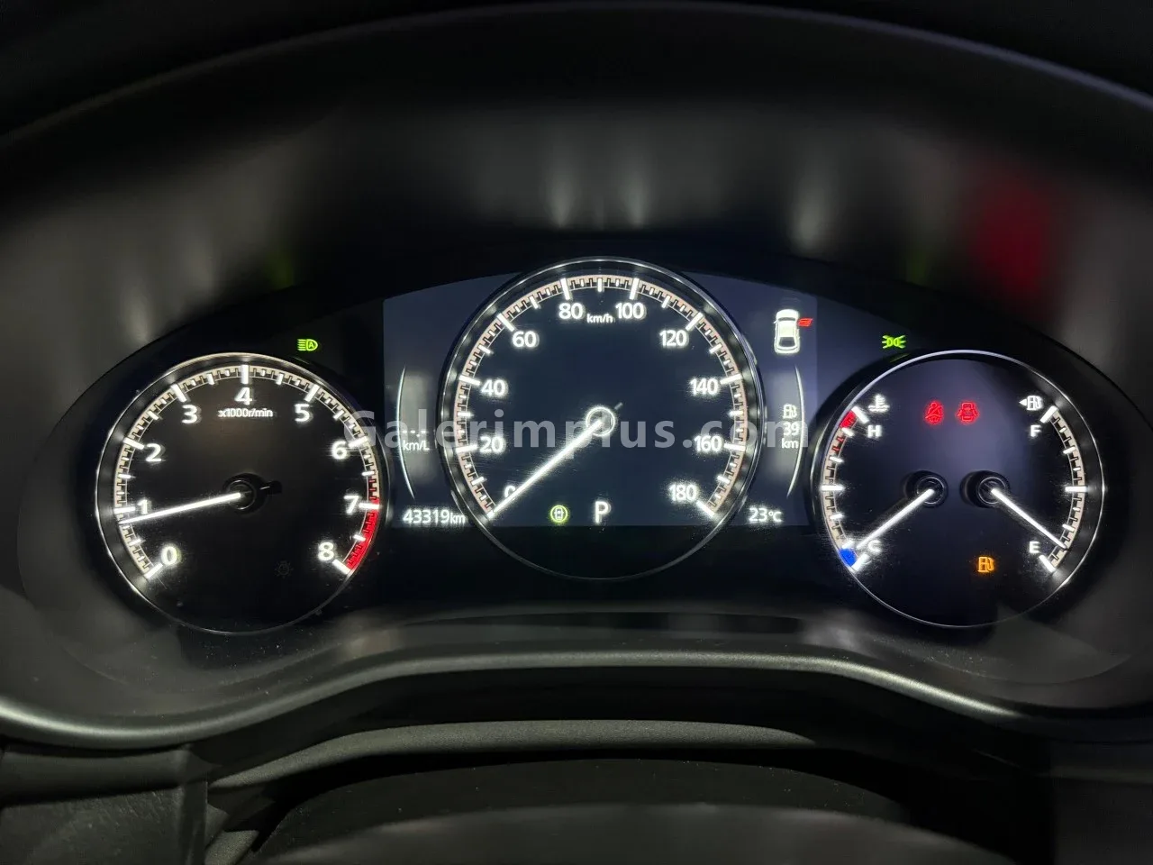 2023 Model Otomatik Mazda 3 1.5 SkyActive-G Lefkoşa Satılık İkinci El | GalerimPlus - Thumbnail 7