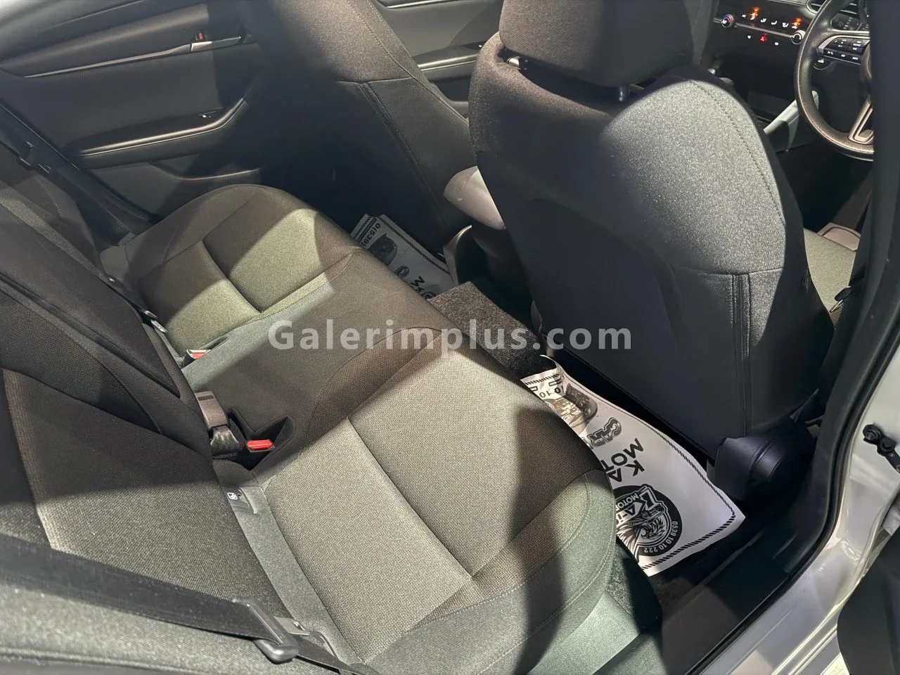 2023 Model Otomatik Mazda 3 1.5 SkyActive-G Lefkoşa Satılık İkinci El | GalerimPlus - Thumbnail 8